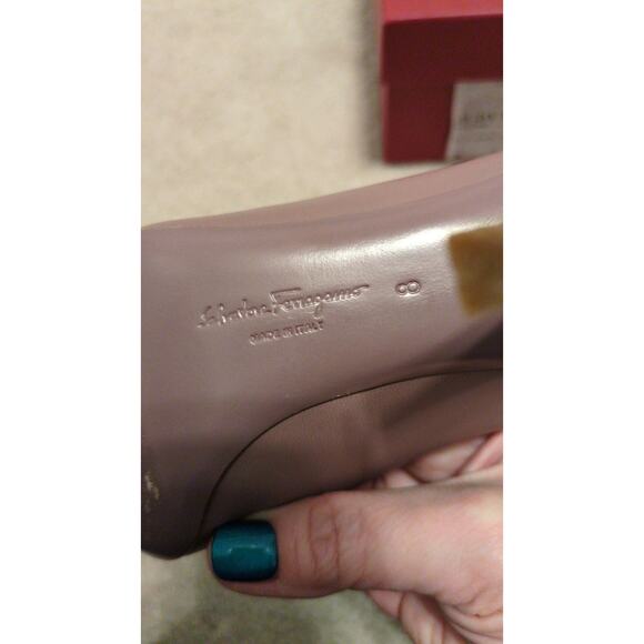 Salvatore Ferragamo Judy Pumps - Picture 9 of 10